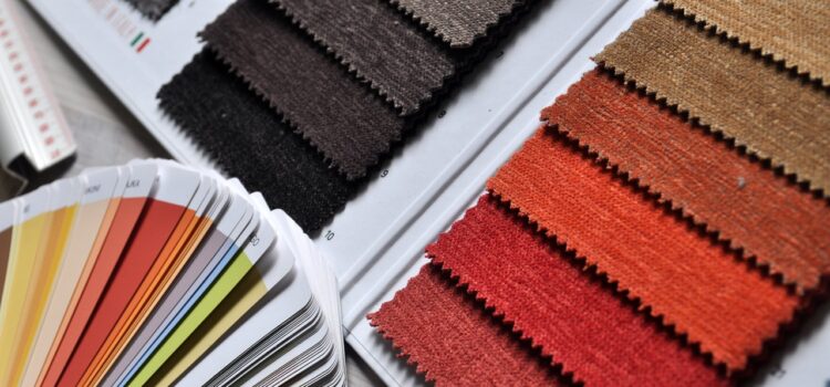 Jak kombinovat barvy a materiály v bytě