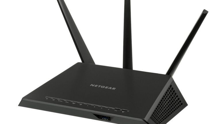 Domácí Wi-Fi router se třemi anténami