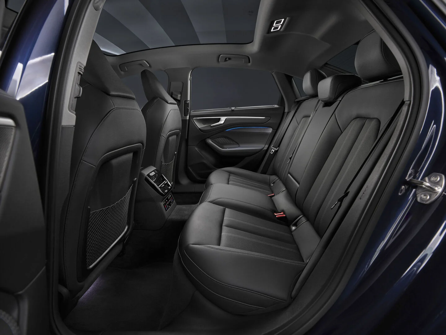 Interiér Audi A6 Sedan nové spalovací generace