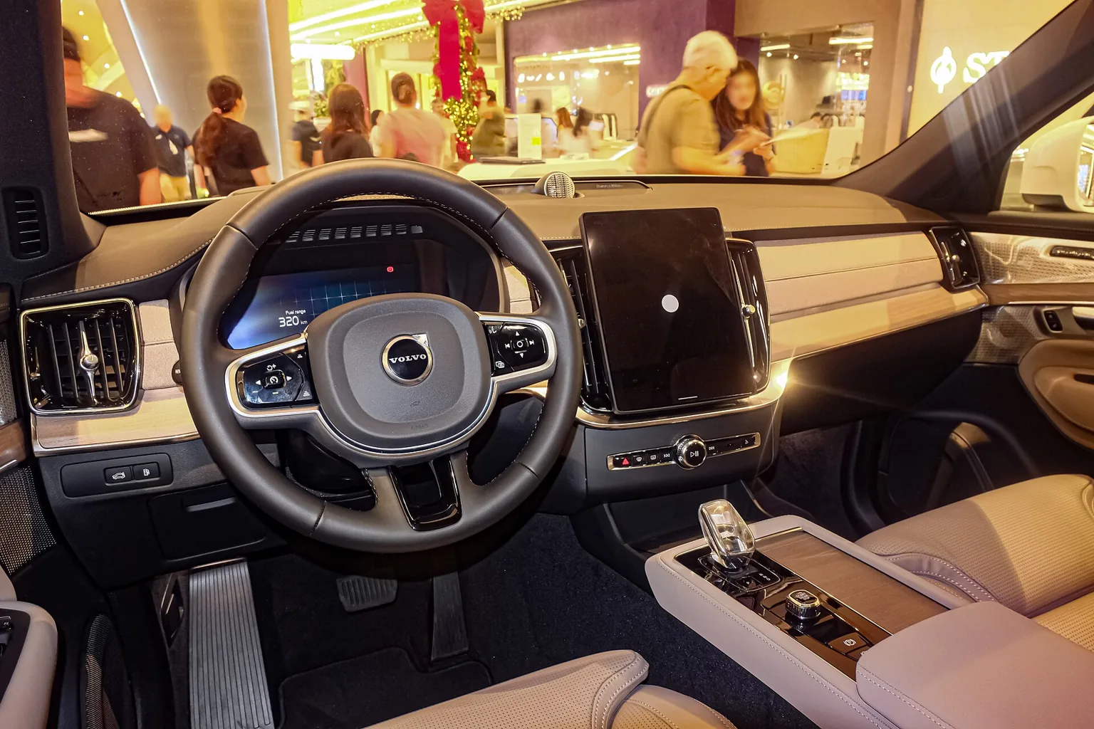 Palubní deska Volva XC90 po druhé modernizaci