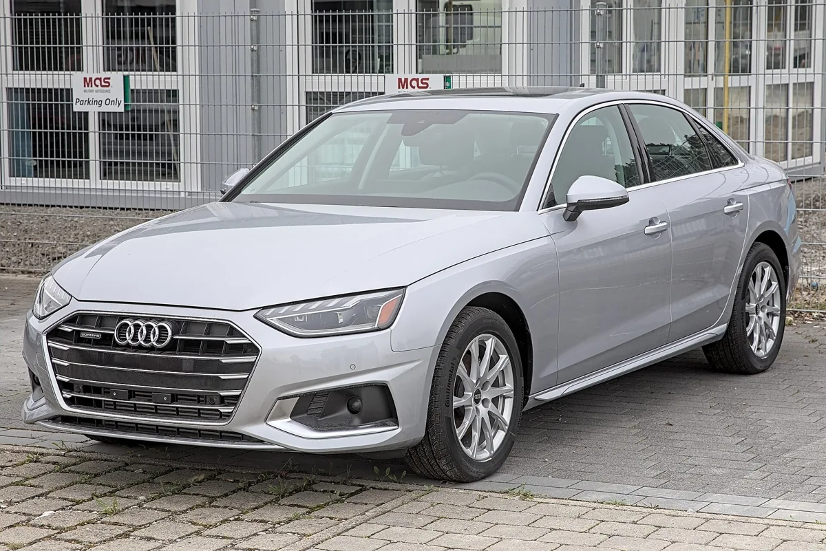 Audi A4 sedan generace B9 po modernizaci